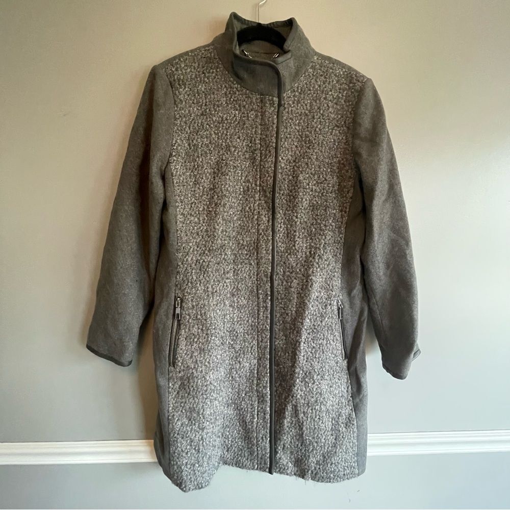 Vince Camuto Women’s Gray wool jacket size XL long military coat